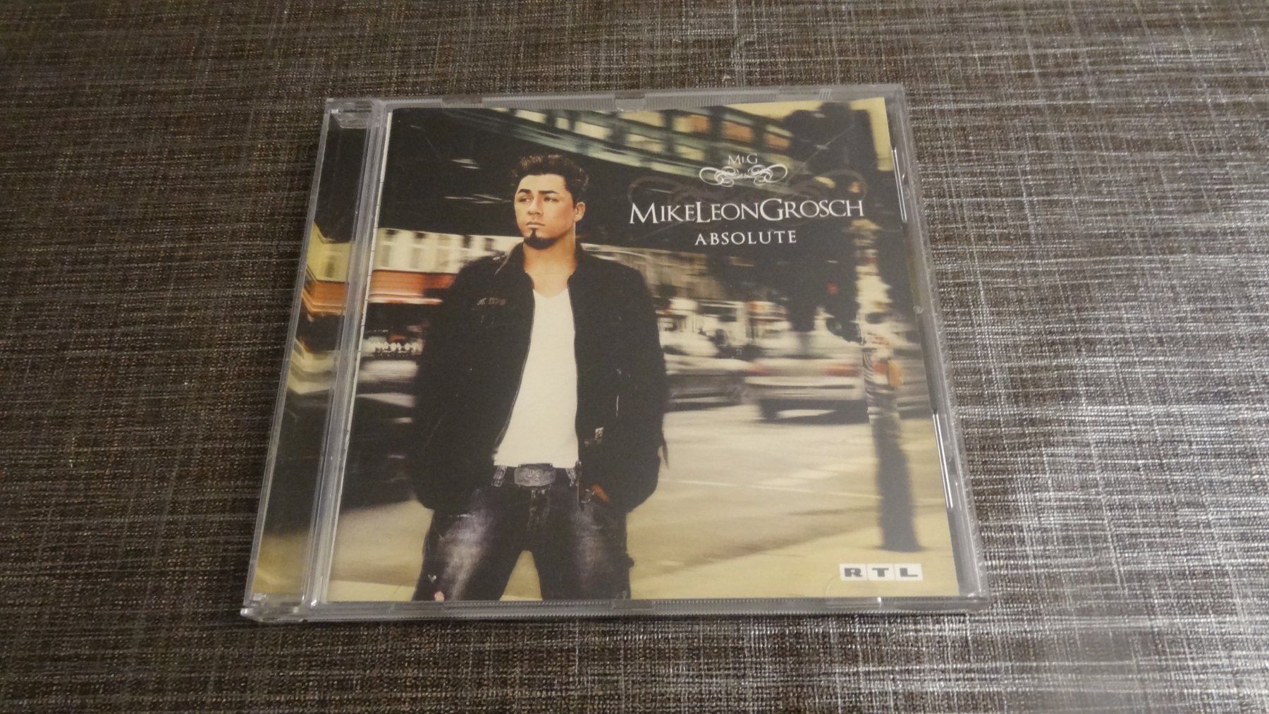 CD: Mike Leon Grosch - Absolute CD – Usato da Olten venduto da Disc-Ausverkauf