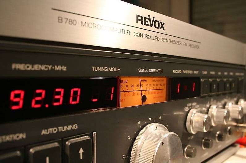 Ricevitori: Revox B780, Ampli-Tuner FM – Usato da Yvonand venduto da Schlak 1