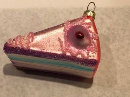 Witziger Weihnachts-Anhänger, buntes Torten-Stück aus Glas