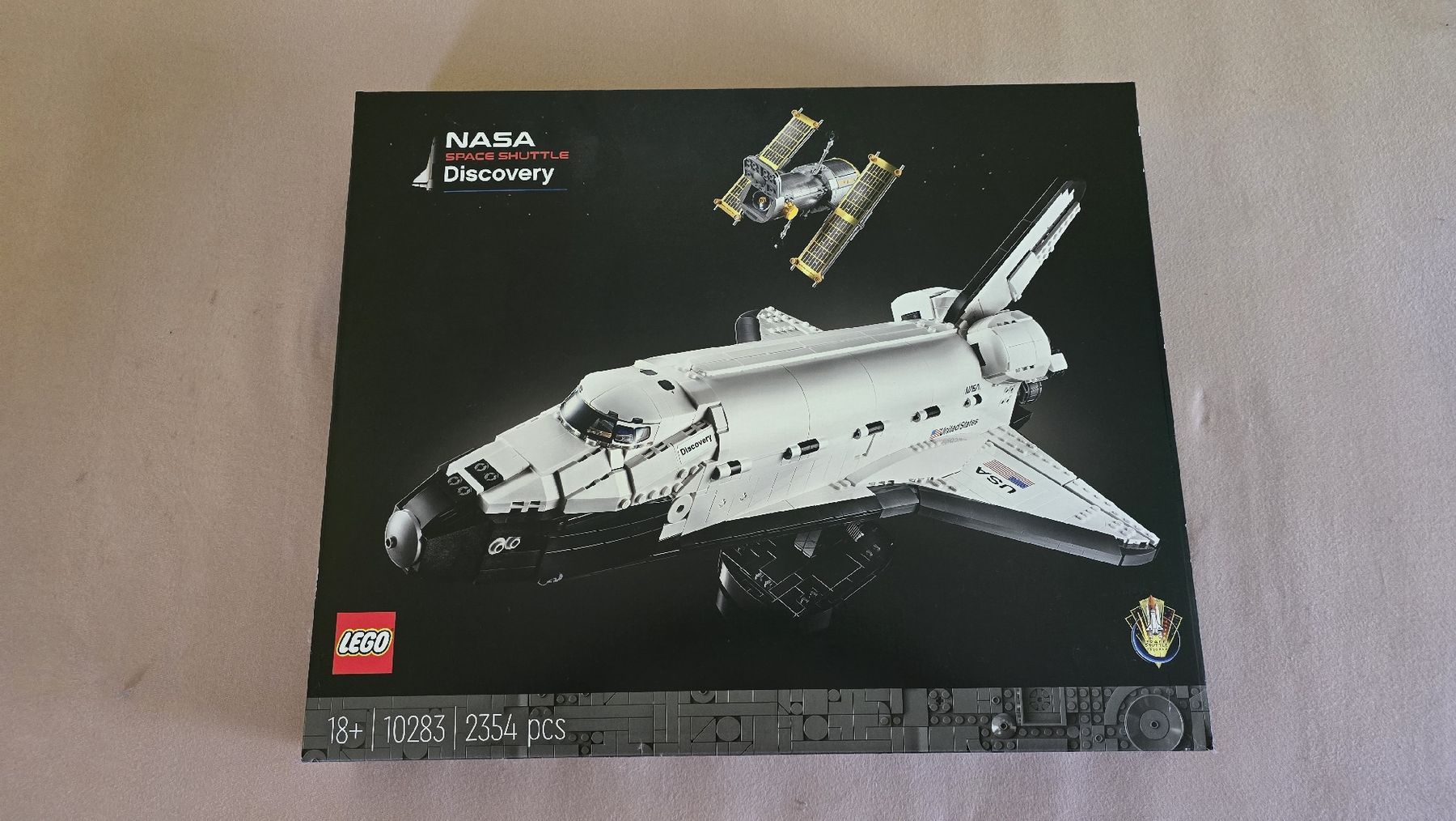 Lego Giocattoli: LEGO 10283 | NASA SPACE SHUTTLE DISCOVERY + HUBBLE – Nuovo e nell'imballaggio originale da Aarau Rohr venduto da SimplyTakuma