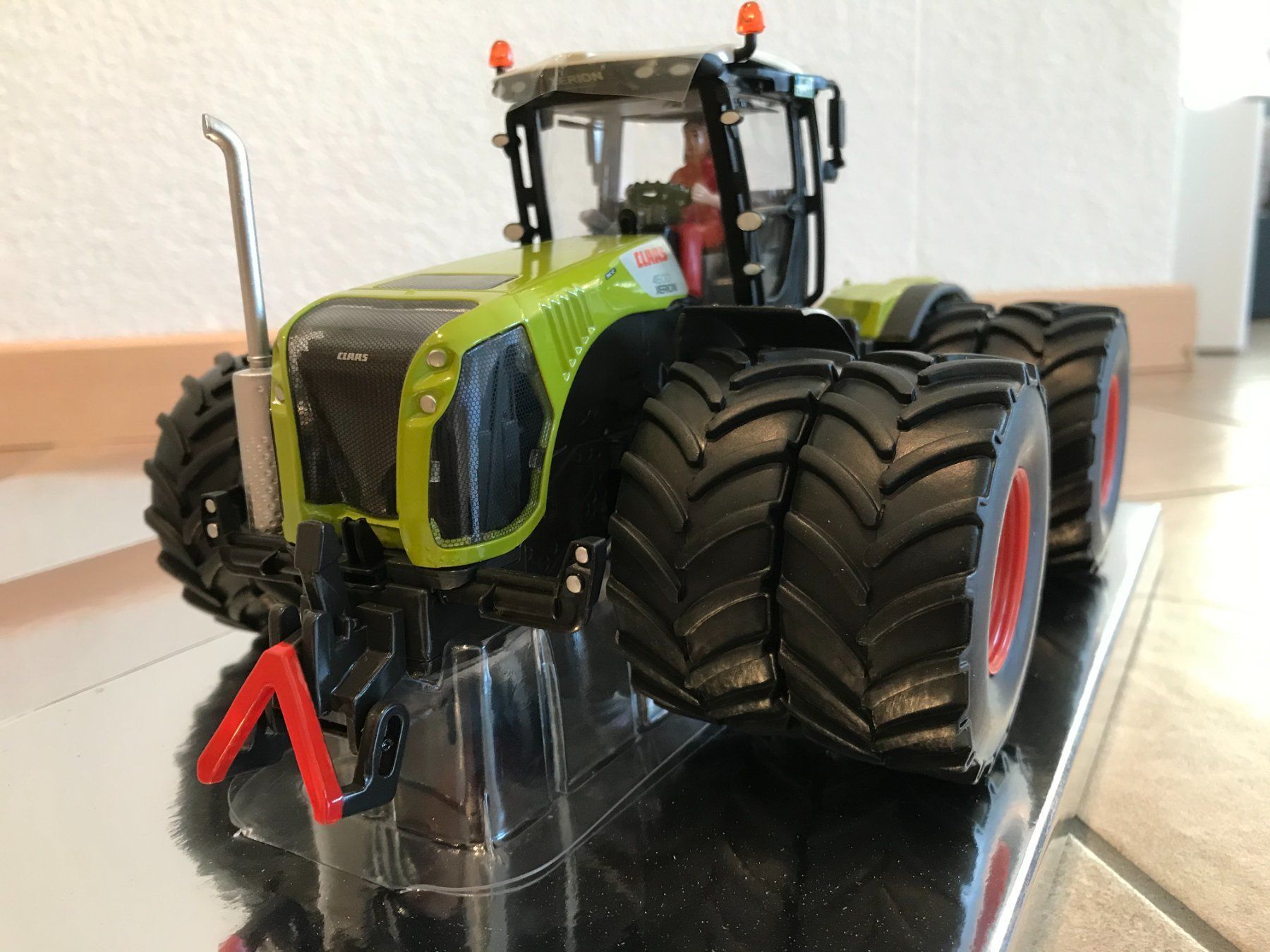 Claas Trattori: SIKU Claas Xerion 4500 VC – Nuovo e nell'imballaggio originale da Kreuzlingen venduto da Stefan1150 1