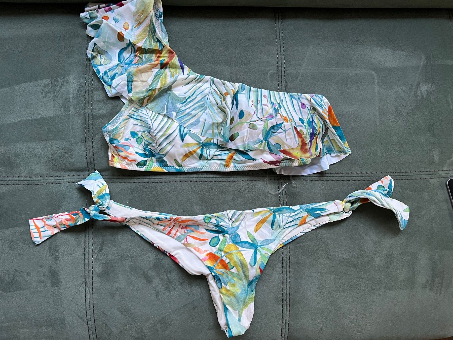Oysho Costumi da bagno & Bikini: Badeanzug- swimsuit – Usato da Corsier GE venduto da Karol_save_planet 1