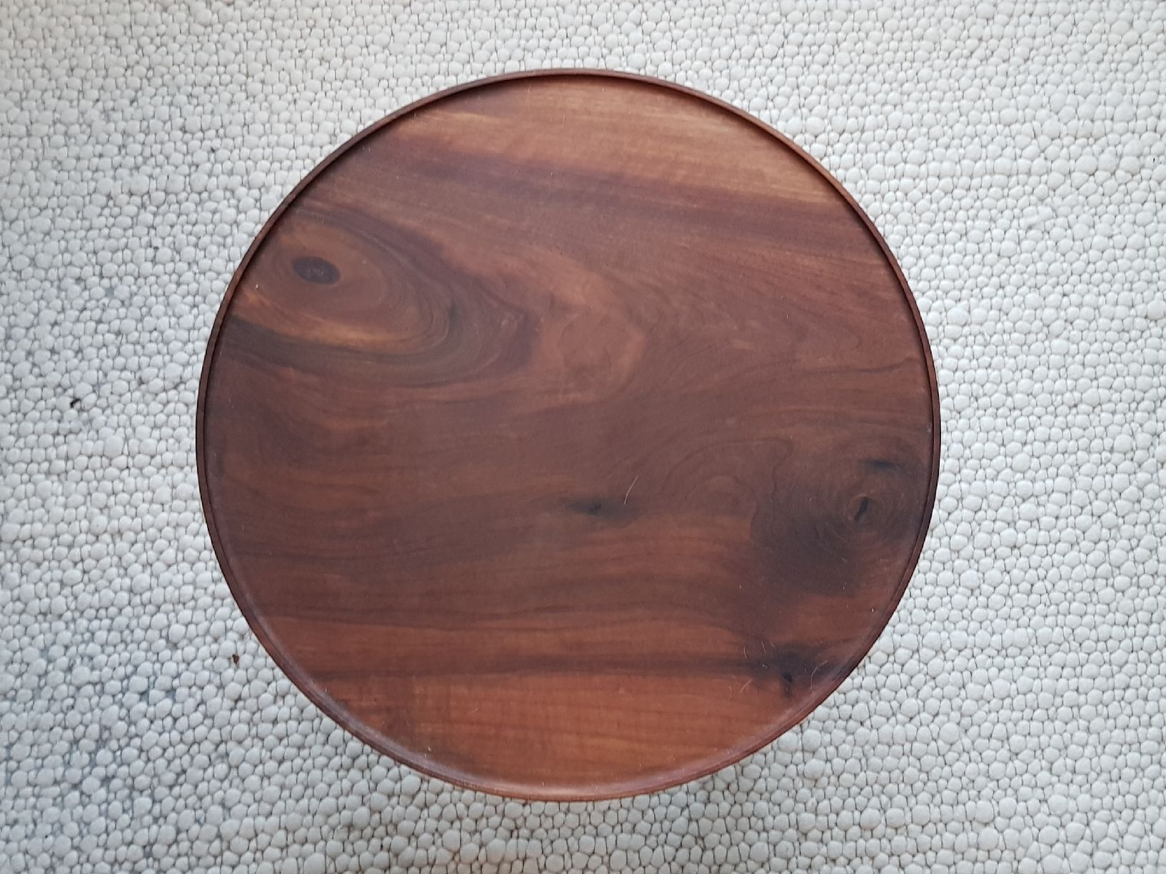 Tavoli: Beistelltisch Nussbaum massiv 50cm – Nuovo (secondo la descrizione) da Olten venduto da Yen6 1