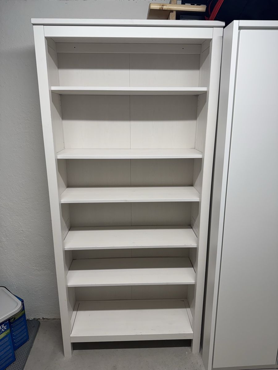Ikea Regale: Holzregal Ikea – Gebraucht aus Dübendorf von AminaShirin