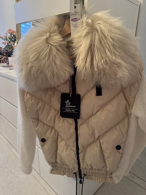Gilets & Westen: Moncler Après-Ski Weste – Gebraucht aus Schwadernau von marilyn25 3