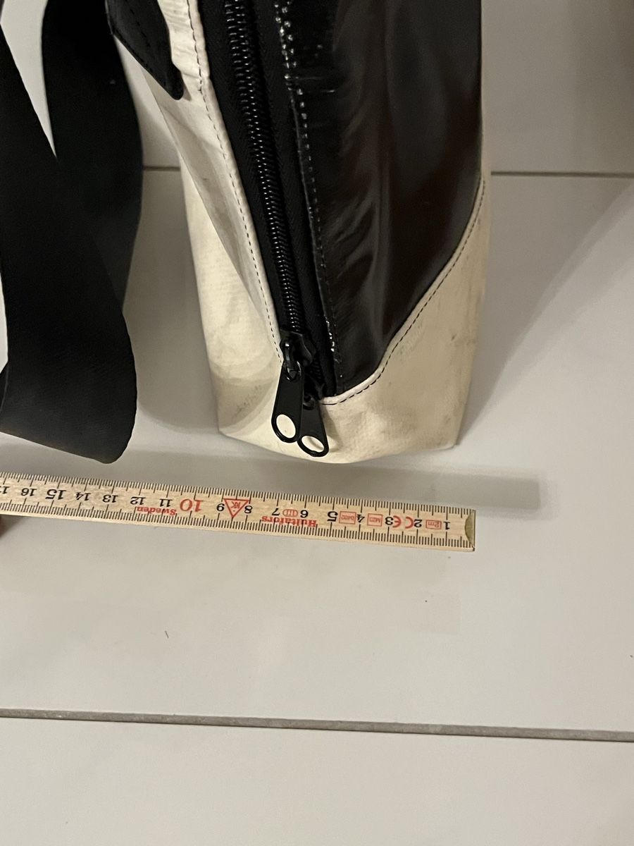 Freitag Borse da donna: Tasche Freitag Grigio M Schwarz gebraucht – Usato da Allschwil venduto da Manolictus 2
