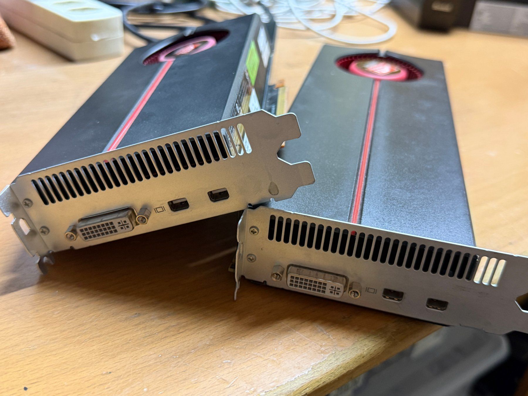 Schede grafiche: 2 x ATI Radeon für MacPro – Usato da Au SG venduto da bah_6f5w 3