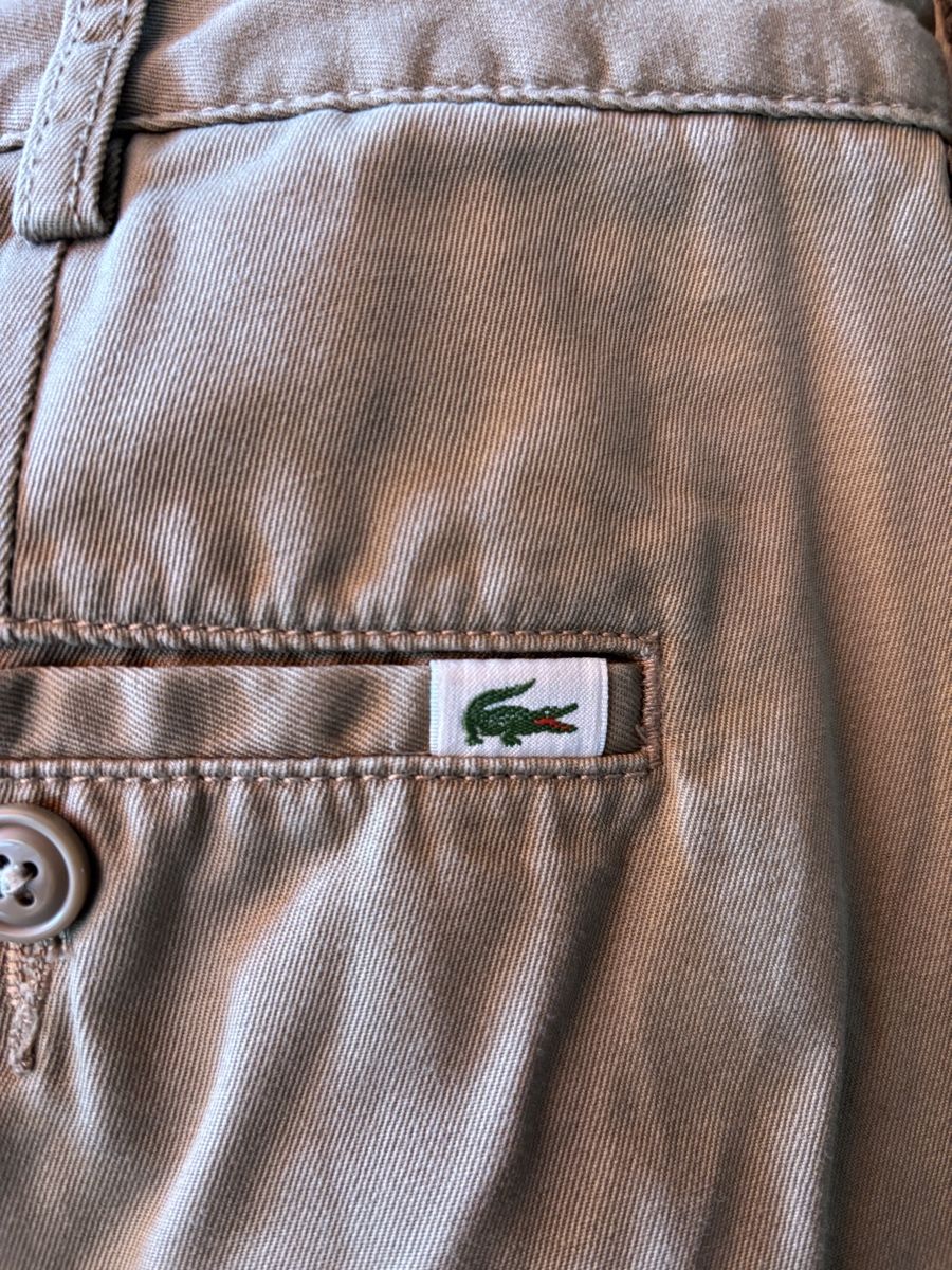 Lacoste Pantaloni: Neuwertige Lacoste Chino Herren – Nuovo (secondo la descrizione) da Winterthur venduto da Bleistiftspitzer 2