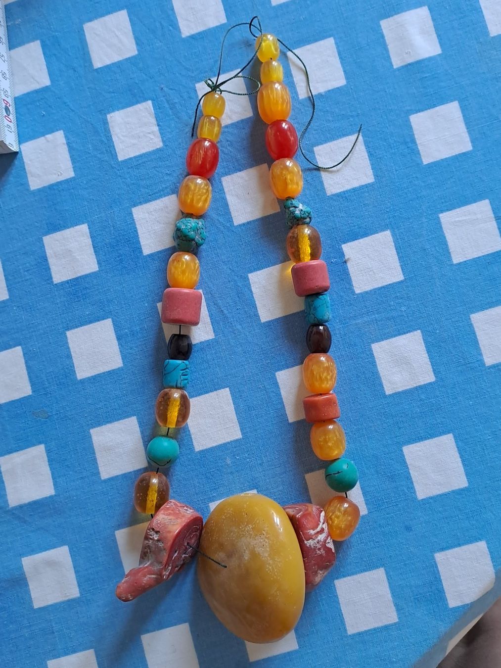 Catenine: COLLIER TIBÉTAIN – Usato da LAUSANNE venduto da KWEW