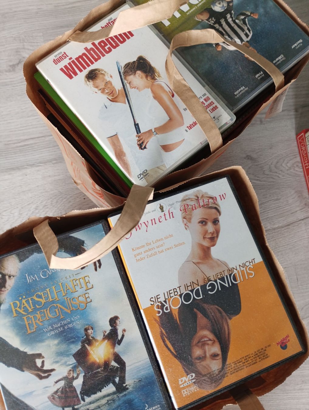 Tutti i DVDs: DVD-Sammlung, über 200 Stück – Usato da Merenschwand venduto da Stoccoli