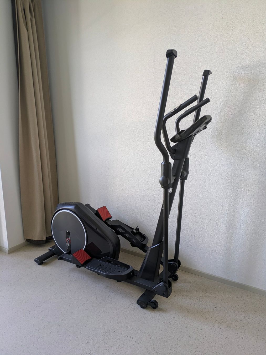 Hometrainer: Elliptical machine – Nuovo (secondo la descrizione) da Oberhasli venduto da lor_9zzy