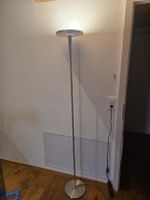 Moderne Stehlampe