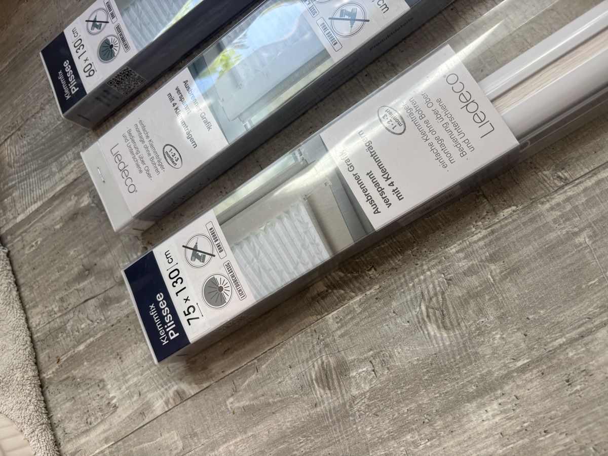 Markisen: Lot 3 stores sans perçage – Neu und originalverpackt aus Carouge GE von lia_t7zd 1
