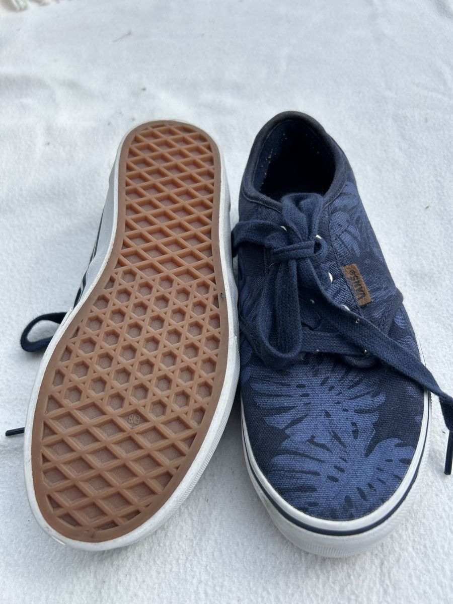 Vans Scarpe per ragazzi: Vans Sommerschuhe, Gr. 34, Dunkelblau mit Muster. – Usato da Röschenz venduto da c_k_wj8r 2