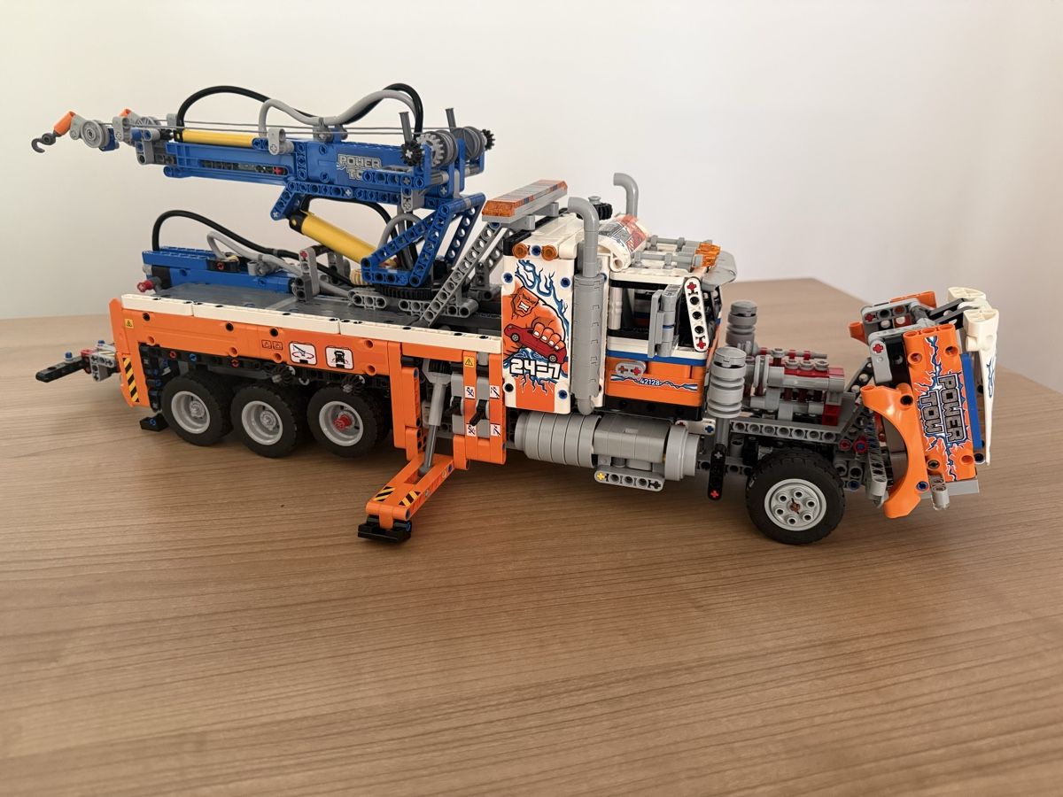Lego Kit di costruzioni: Lego Technic Schwerlast-Abschleppwagen – Usato da Luzern venduto da Sbalu1984 1