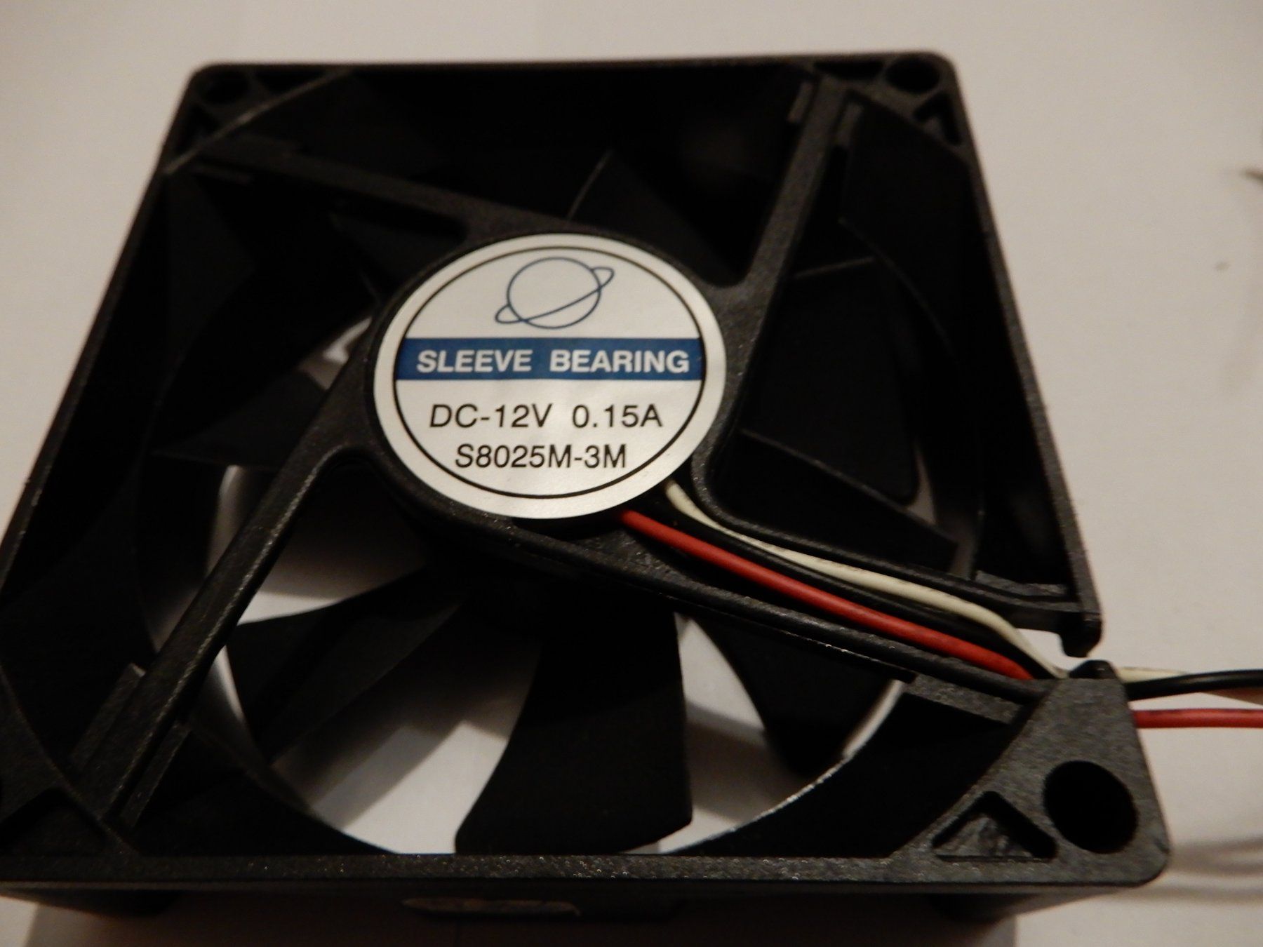 Composants électroniques: Gehäusekühler Seelev Bearing  DC 12V 0.15A – D'occasion à Worben par MaKo3252 1