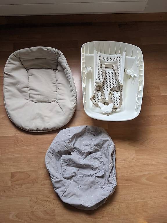Stokke Hochstühle: Stokke Babyschale Tripp Trapp – Gebraucht aus Hagenwil von maschi89