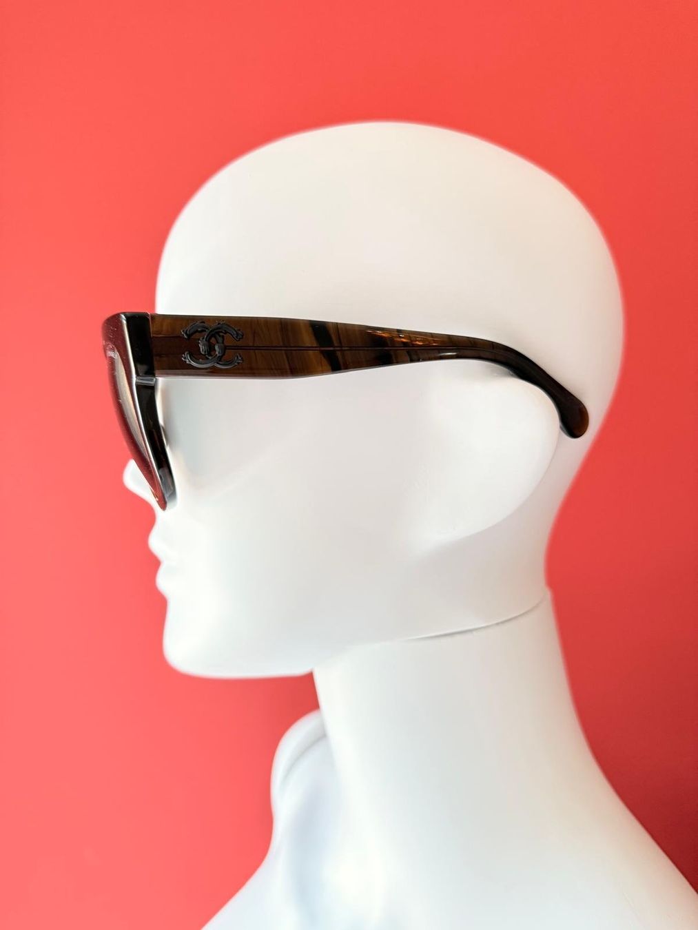 Chanel Brillen & Gläser: Chanel Sonnenbrille mit schwarzen CC Logo – Neu (gemäss Beschreibung) aus Oberarth von SSS. 5