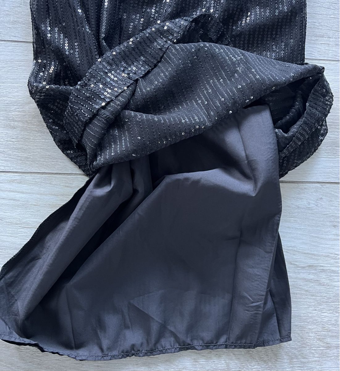 Gonne: Jupe crayon à pailettes noirs. – Nuovo e nell'imballaggio originale da Riva San Vitale venduto da anouky01 1