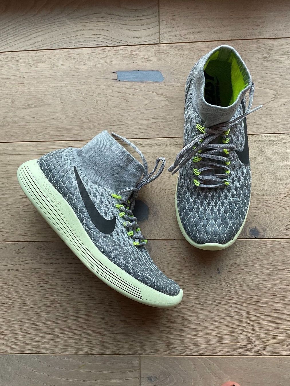 Nike Chaussures femmes: Nike Lunarepic Flyknit, US 8.5 – D'occasion à Zug par Nat.yushkevich