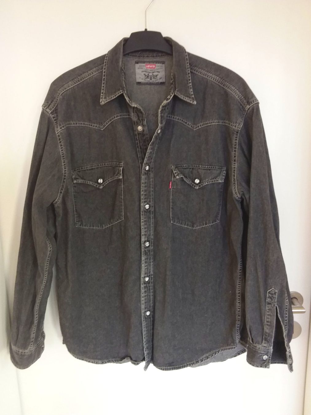 Levi's Hemden: LEVIS Jeans Hemd, Gr L, d'grau – Gebraucht aus Uitikon Waldegg von Risibisi7