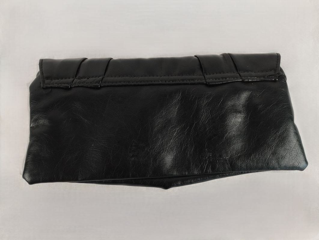 Borse da donna: Clutch Handtasche – Usato da Schübelbach venduto da Restwert_Schubelbach 2