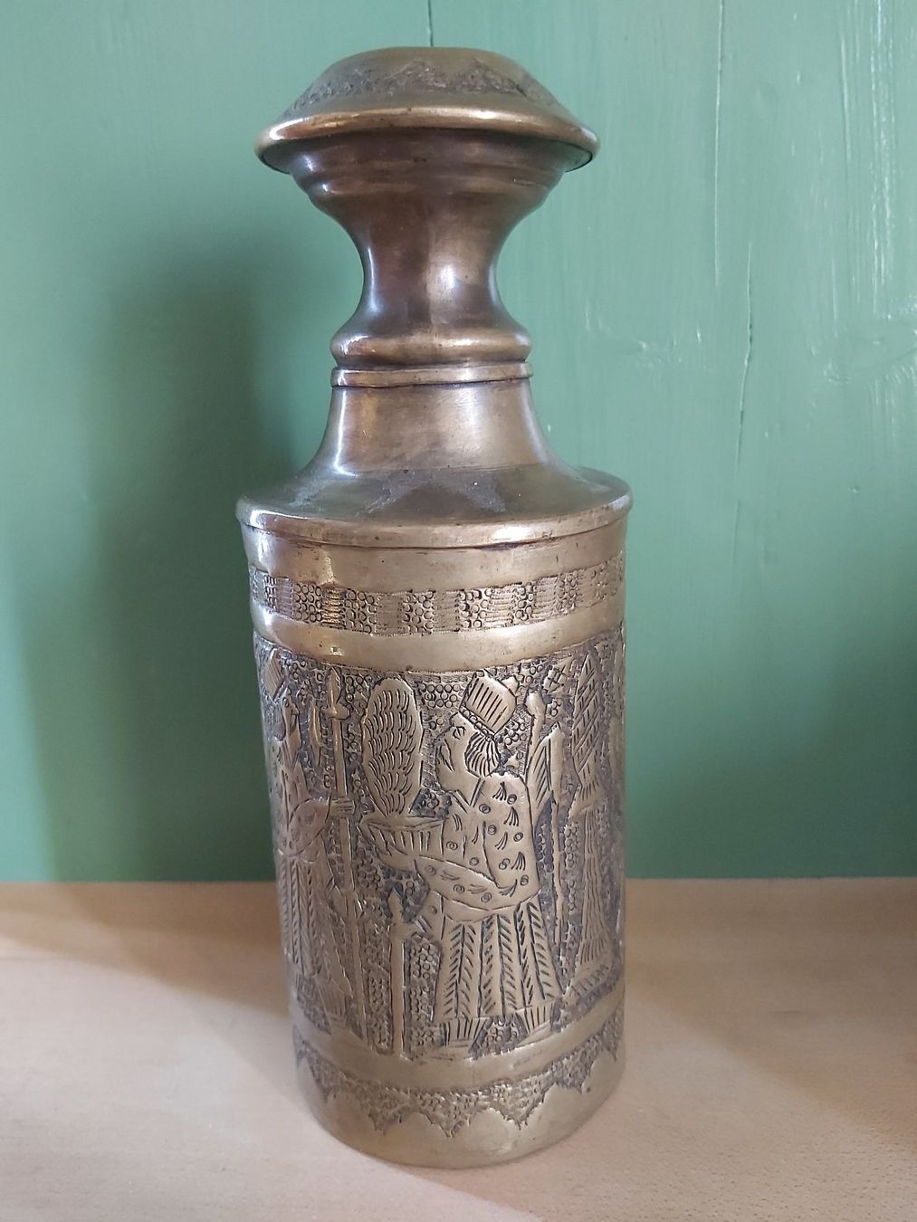 Flaschen: Versand möglich! Evtl. assyrisch Messing Flasche, Deckel – Gebraucht aus Winterthur von Goldpipau