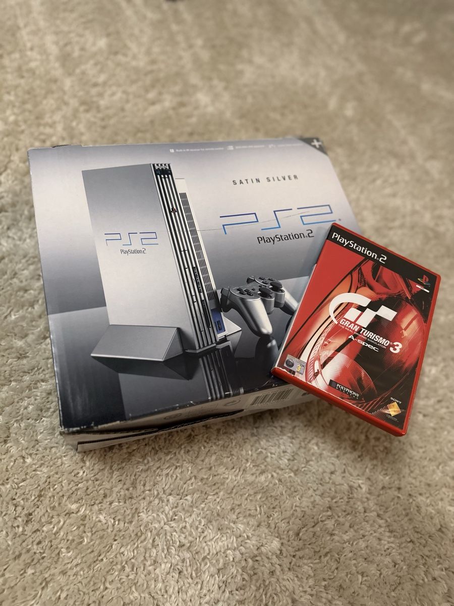 Sony Console: PS2 Silver OVP + 1 game  – Usato da La Tour-de-Trême venduto da Amarokc_Game