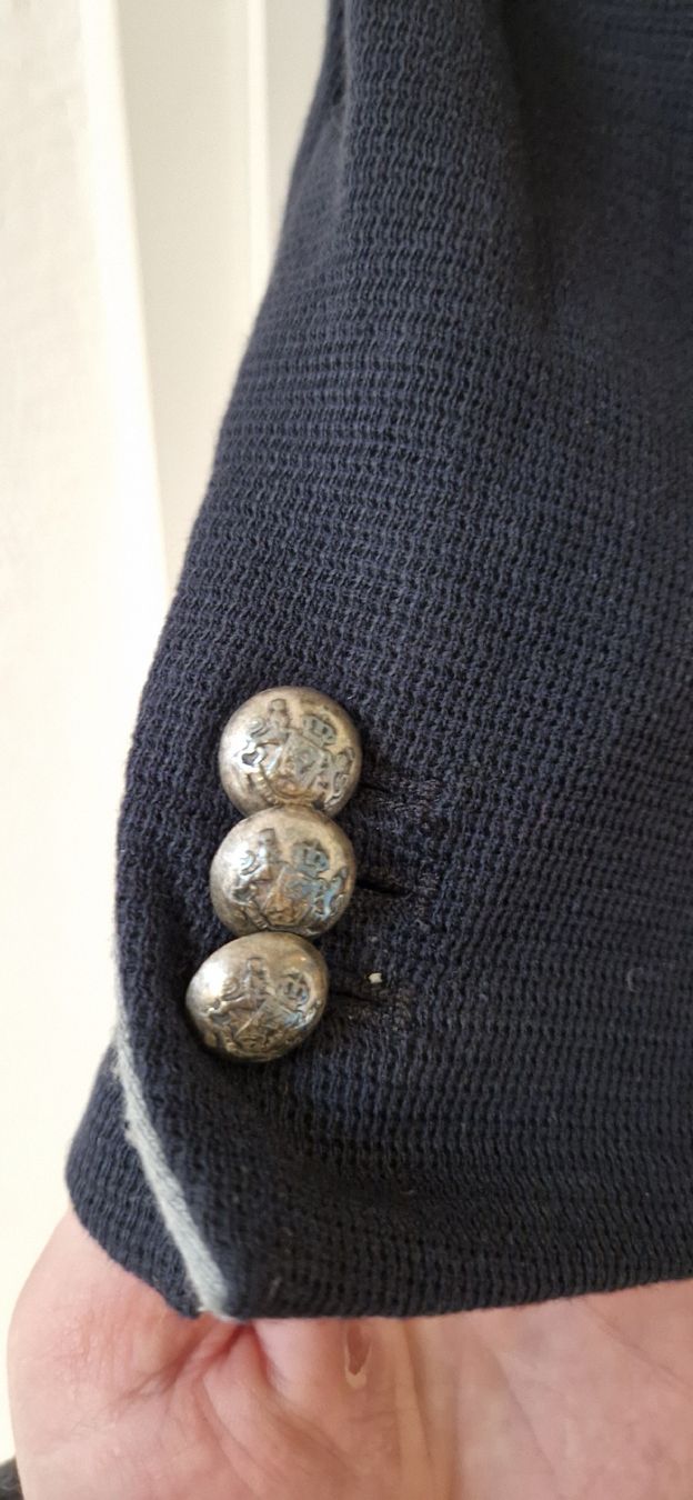 Giacche: Damen Blazer mit Kapuze, Grösse M – Usato da Urdorf venduto da sab_hz2z 2