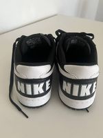 Nike # Schuhe # NEU # Grösse 42