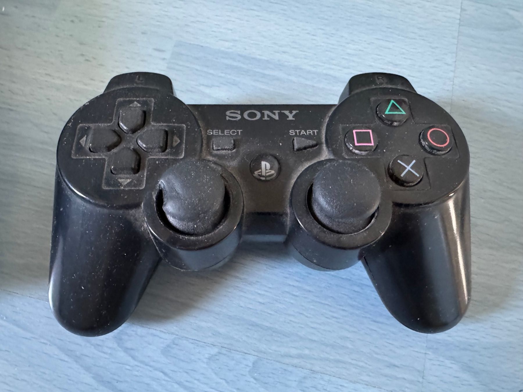 Sony Console: Playstation 3 super Slim mit 2 Games und Kontroller – Usato da Büttikon AG venduto da gluschtig 2