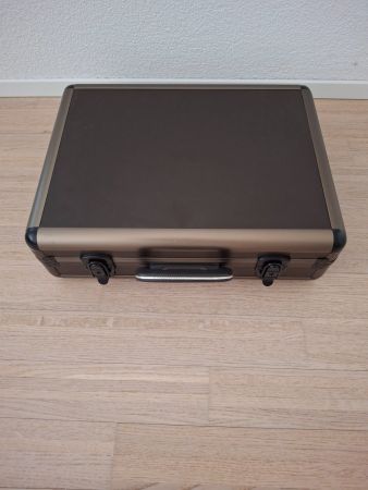 Hartschalen-Aktenkoffer in gutem Zustand
