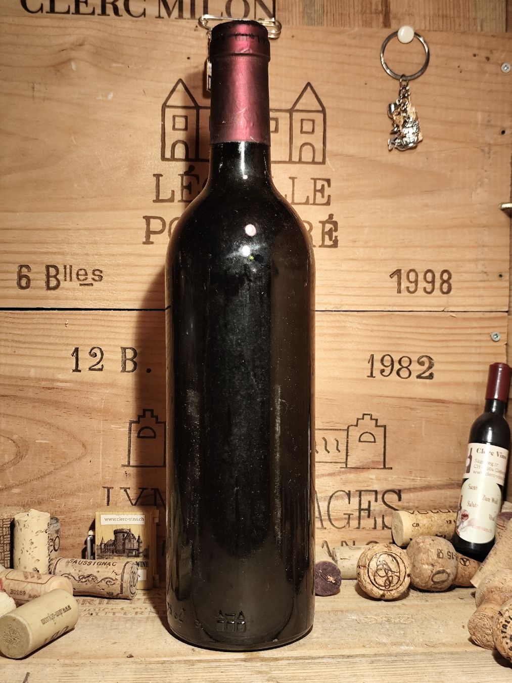 Château Margaux Vino: 1979 Margaux Chateau Prieure-Lichine  – Nuovo e nell'imballaggio originale da Büsserach venduto da Vintage-vins 2