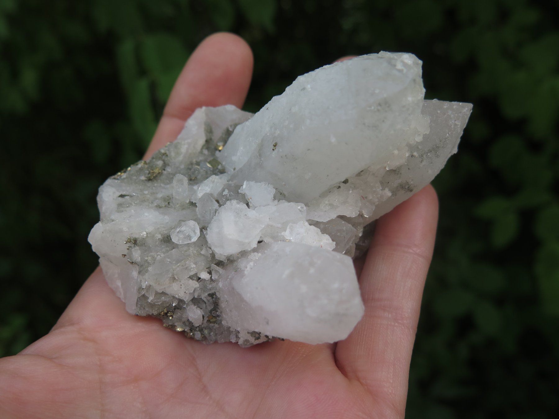 Mineralien & Heilsteine: Bergkristall mit Pyrit – Gebraucht aus Schaffhausen von Yamakana51L8736OQ8 6