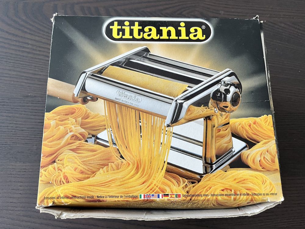 Italienische Pasta Maschine Titania Made in Italy inkl OVP Kaufen auf