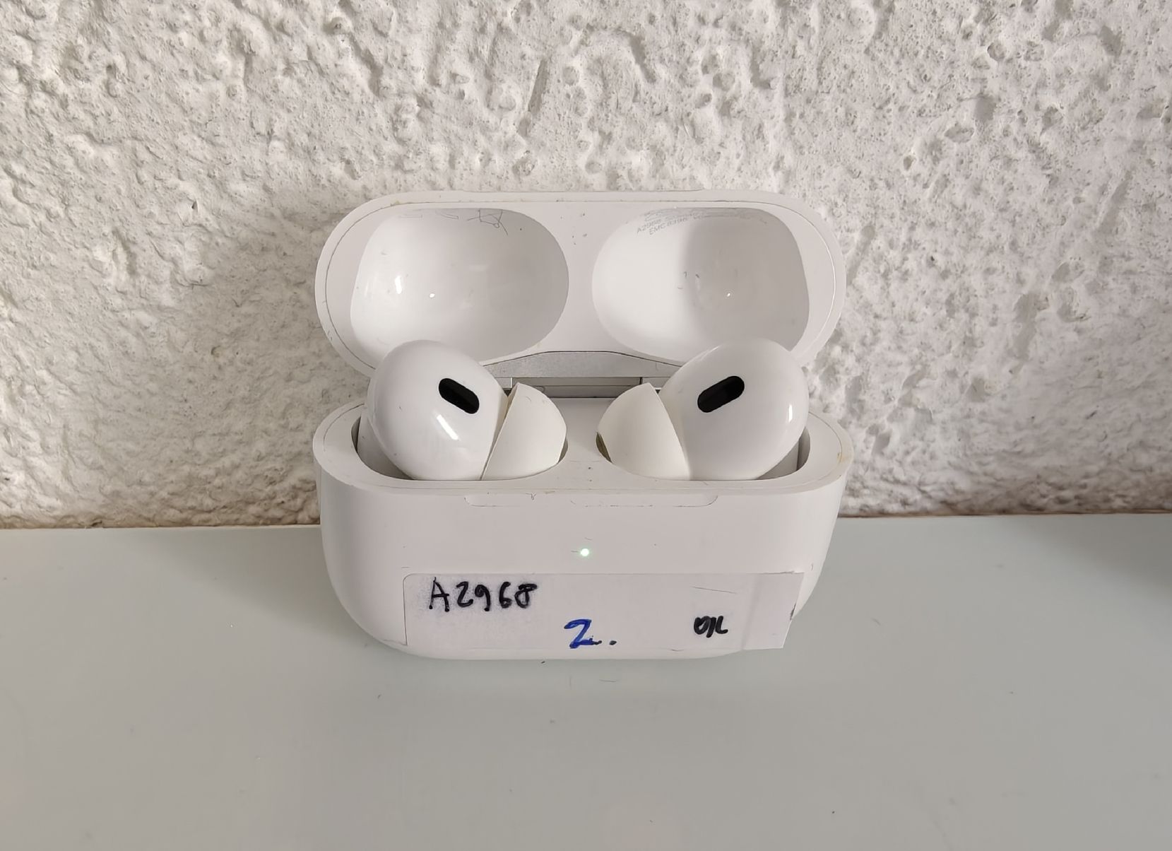 Apple Cuffie: Apple Airpods Pro 2. Generation – Usato da Ehrendingen venduto da Rocky985
