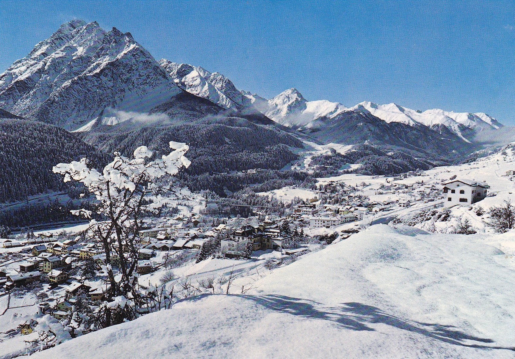 Cartoline postali: Scuol mit Pisocgruppe /ay – Usato da Hombrechtikon venduto da Rudolf07