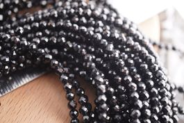 Spinell Schwarz  3mm Facettiert    ca. 38cm (Räumung!)