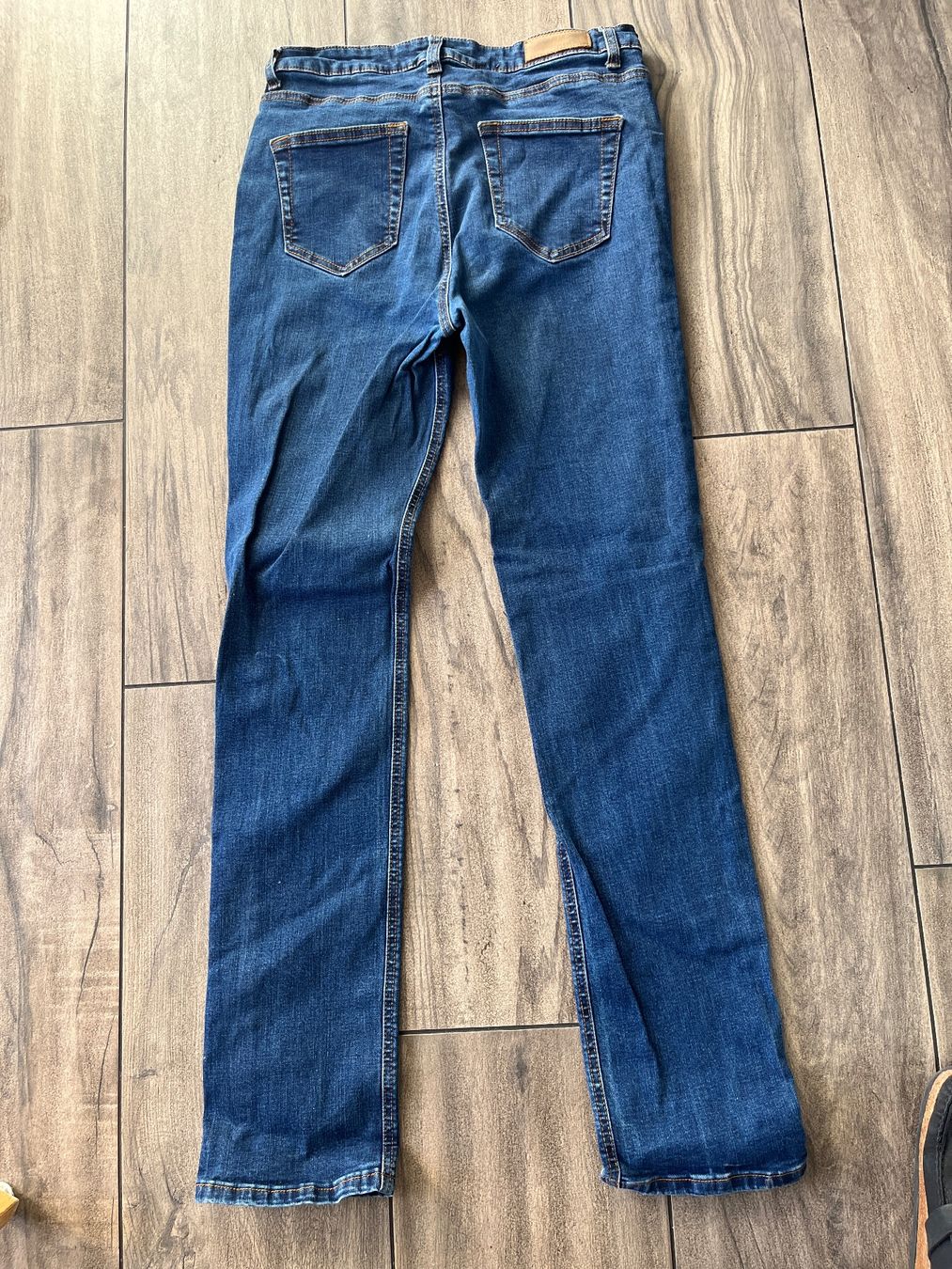 Manor Jeans: Jeans von Manor – Usato da Strengelbach venduto da Lucaernest 1