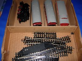 Modelleisenbahn Set Lokomotive 3 Wagen Schienen