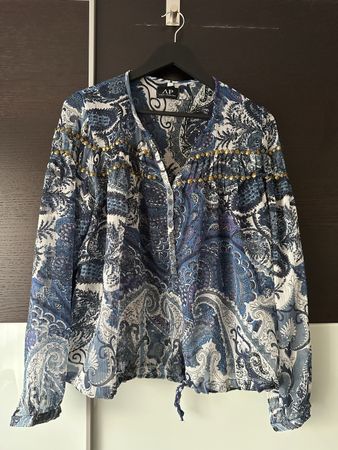 Damen Bluse Avant Premiere blau Paisley Grösse M neuwertig
