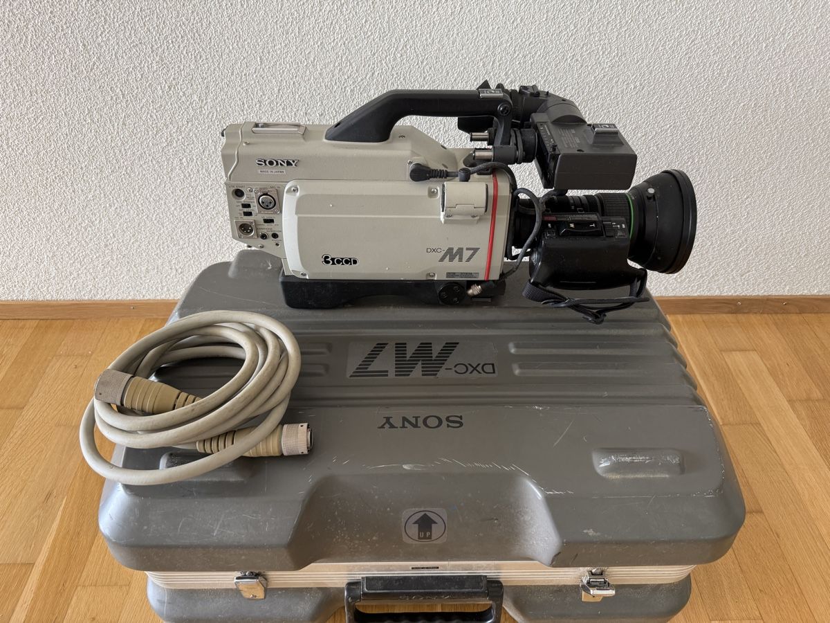 Sony Camcorder: Sony DXC M7 Kamera Profikamera – Gebraucht aus Giswil von urr_7c5j