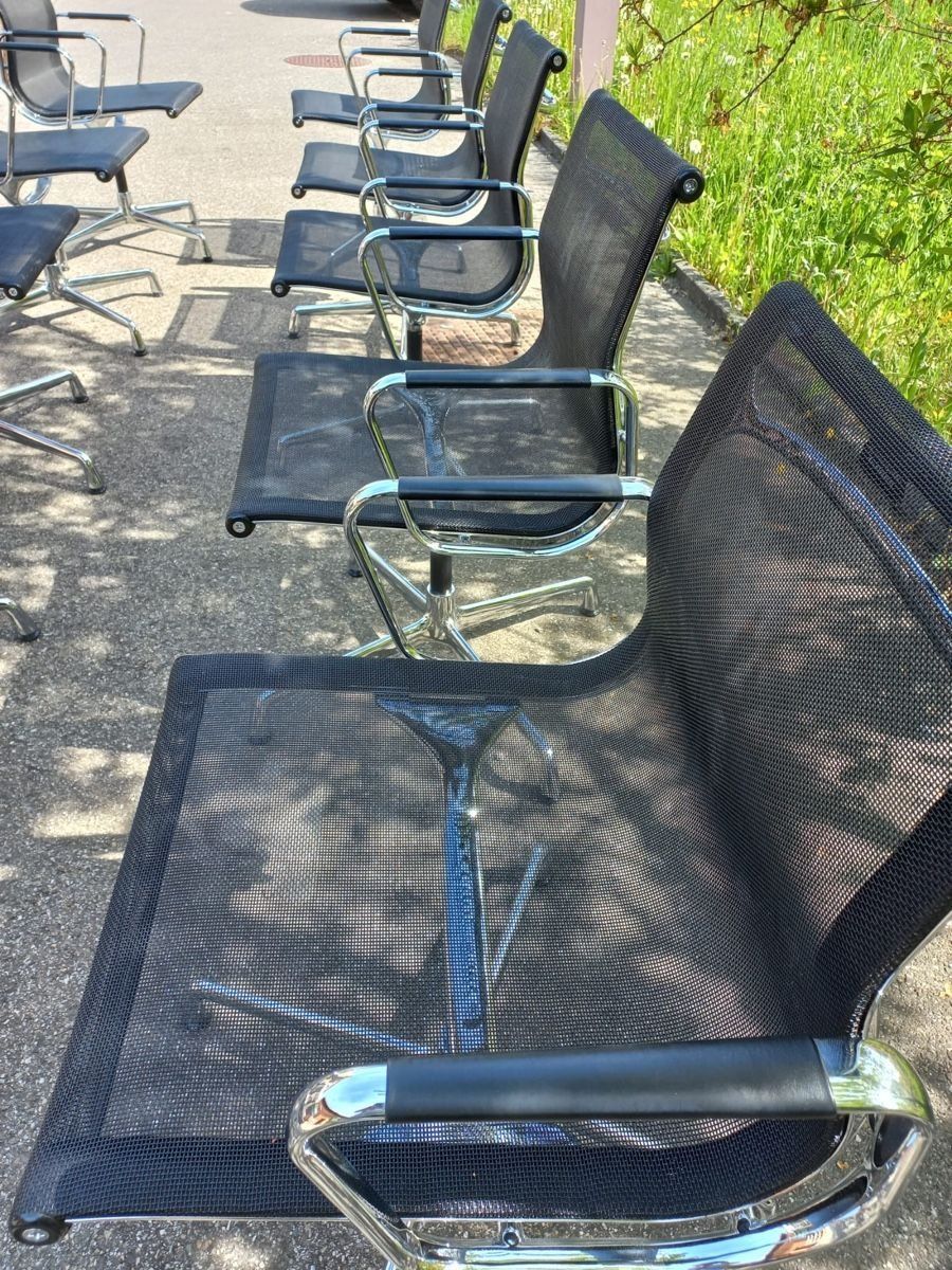 Vitra Sedie: 10er Set ORIGINAL VITRA EA 108 in Netz ! – Usato da Rikon im Tösstal venduto da Kurt_Goes_Classic 2