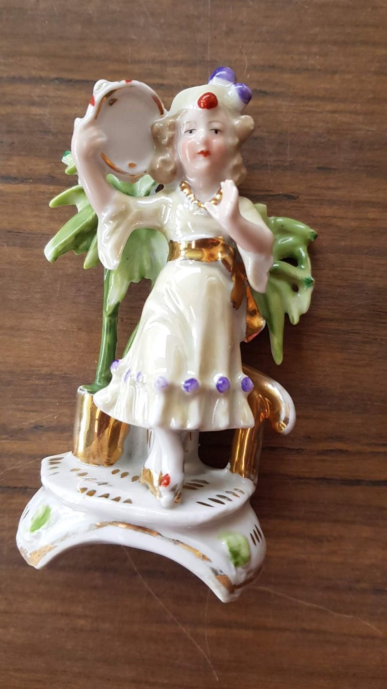 Statuette: Porzellanfigur antik - Mädchen – Usato da Mörschwil venduto da antiksalon 3