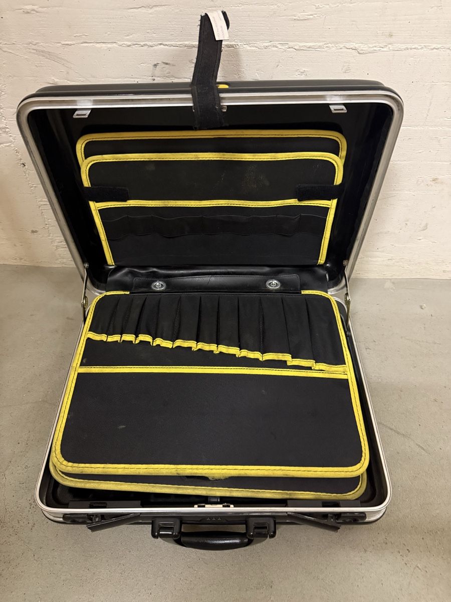 Valises de voyage: Werkzeugkoffer Hasler – D'occasion à Neerach par NMRei 5