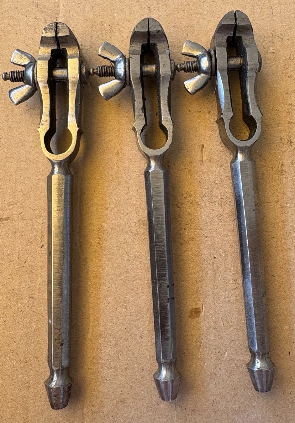 Tous les outils: VINTAGE HANDFEILKOLBEN – D'occasion à Ostermundigen par wini63