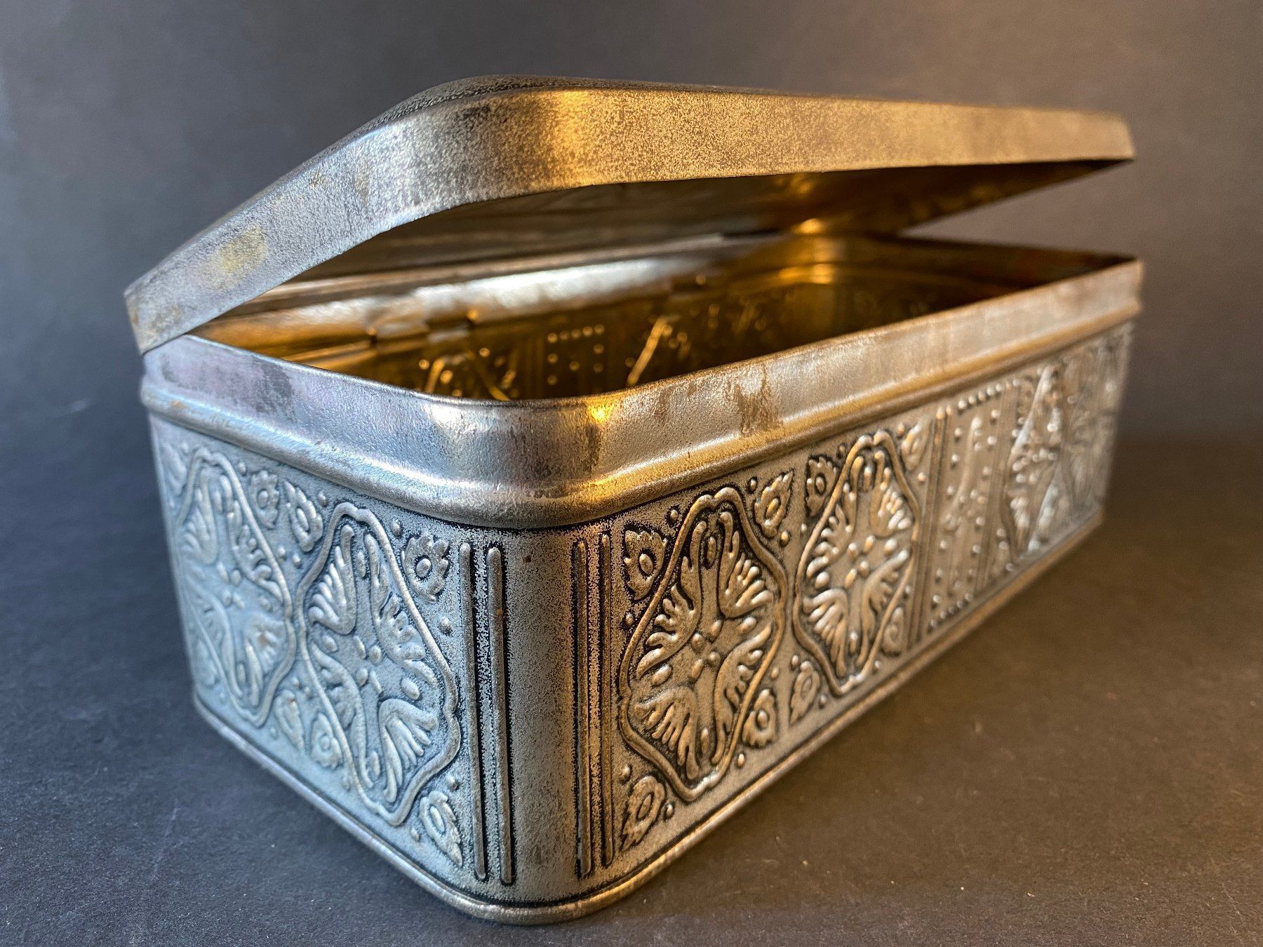 Barattoli: Vintage Schöne Blechdose – Usato da Schaffhausen venduto da vintageville 7