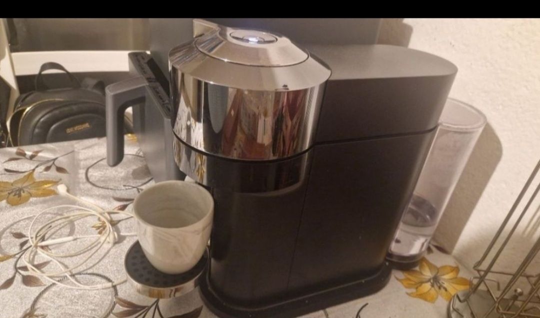 Nespresso Macchine per caffè & Macchine per espresso: Nespresso Kaffeemaschine – Usato da Basel venduto da gio_d9qn 1