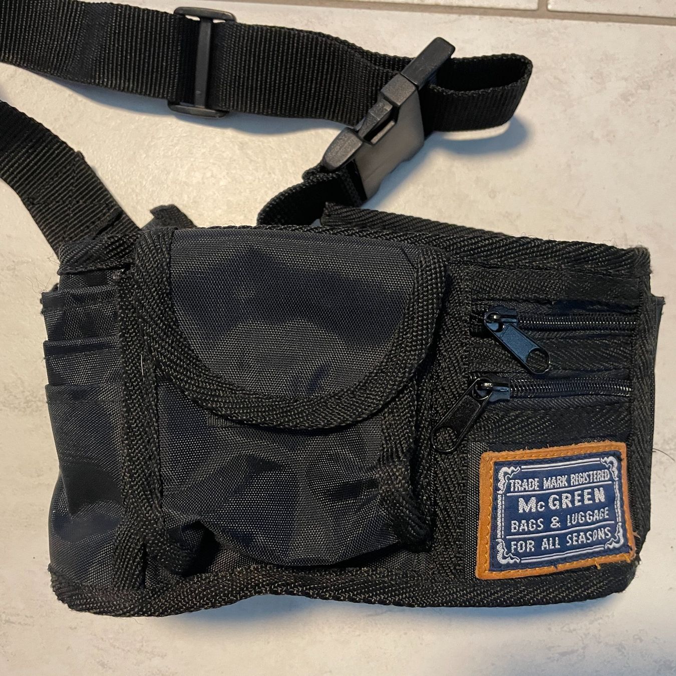 Sacs: Bauchtasche – D'occasion à Biberist par Maxime543
