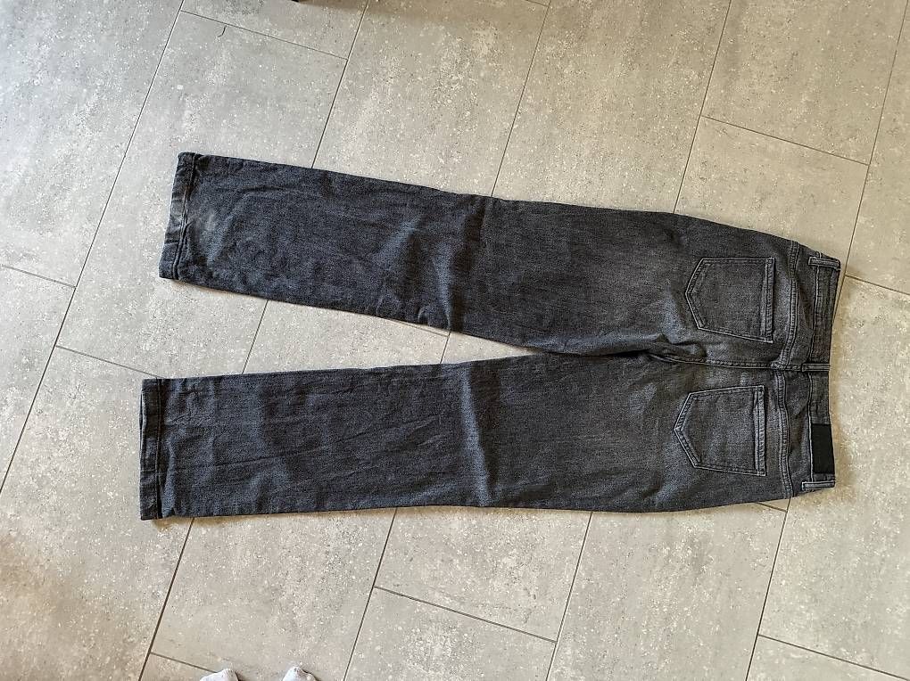 Jeans: Jeans dunkelgrau – Gebraucht aus Schwarzenbach SG von Winston95 1